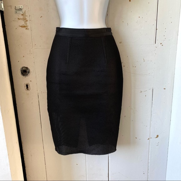 Witchery Black Mesh Scuba Pencil 2 Way Zip Skirt - Picture 2 of 9